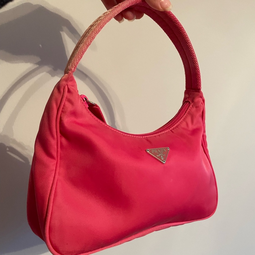 Prada nylon re edition pink hand bag